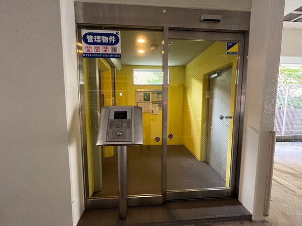 布袋屋マンションの物件外観写真